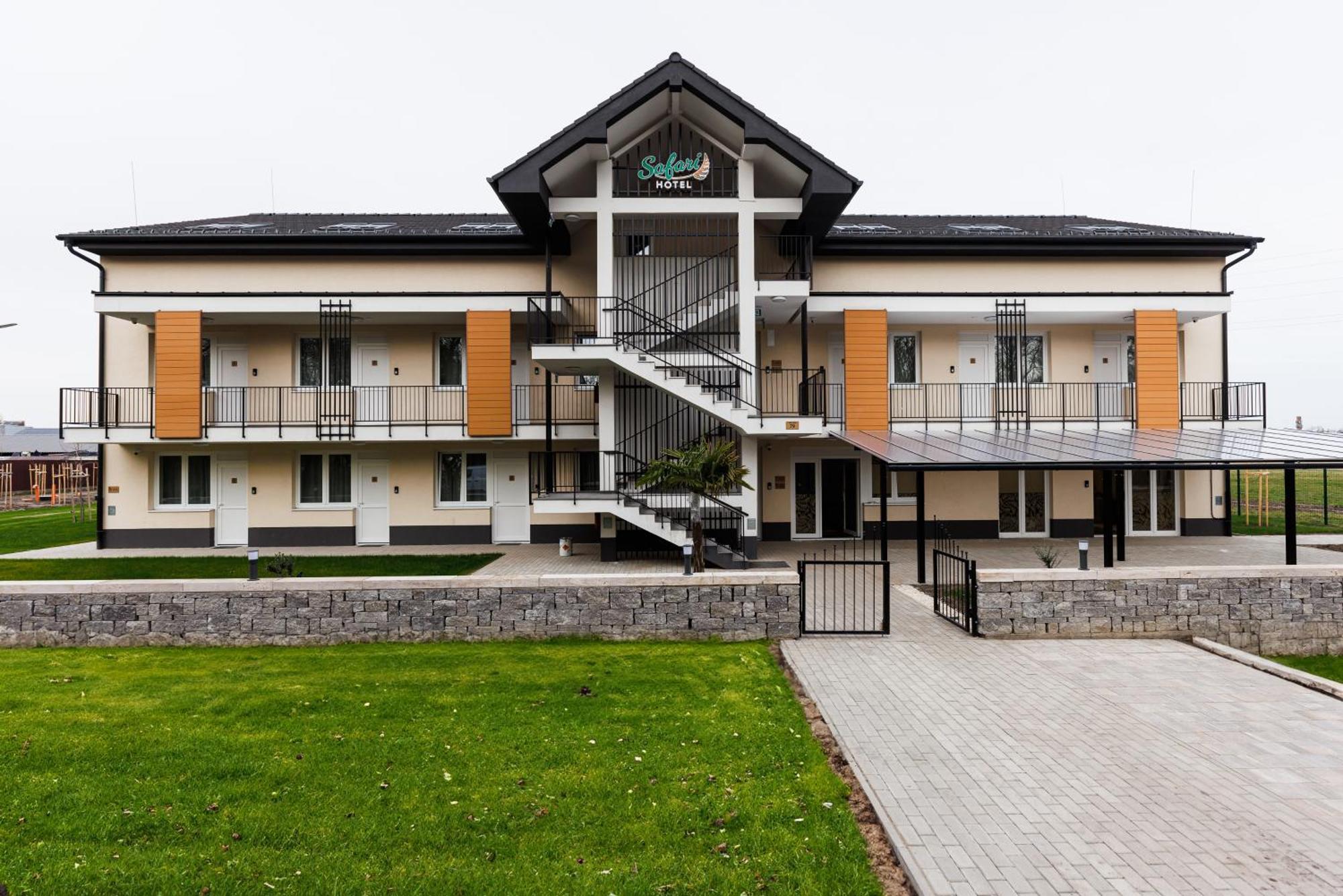 Safari Hotel Σέγκεντ Εξωτερικό φωτογραφία